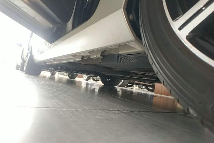 Used Volvo S60 2018 S60L T5 Intelligent Drive Progressive Edition Left Side Sill