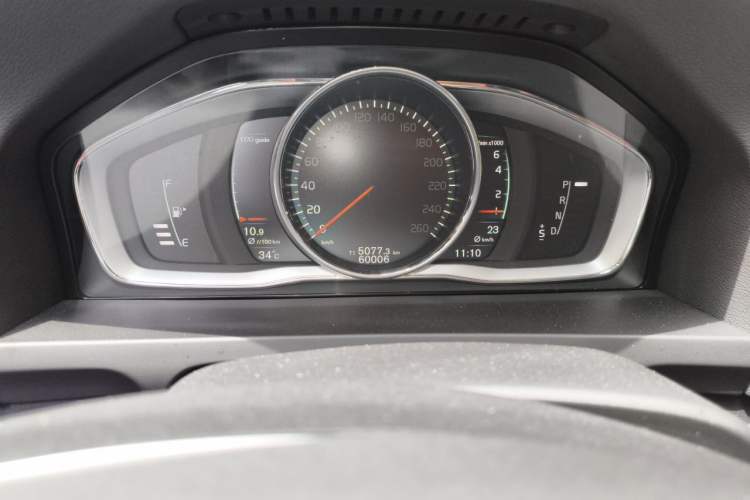 Used Volvo S60 2018 S60L T4 Smart & Ambitious Edition Odometer Close Up