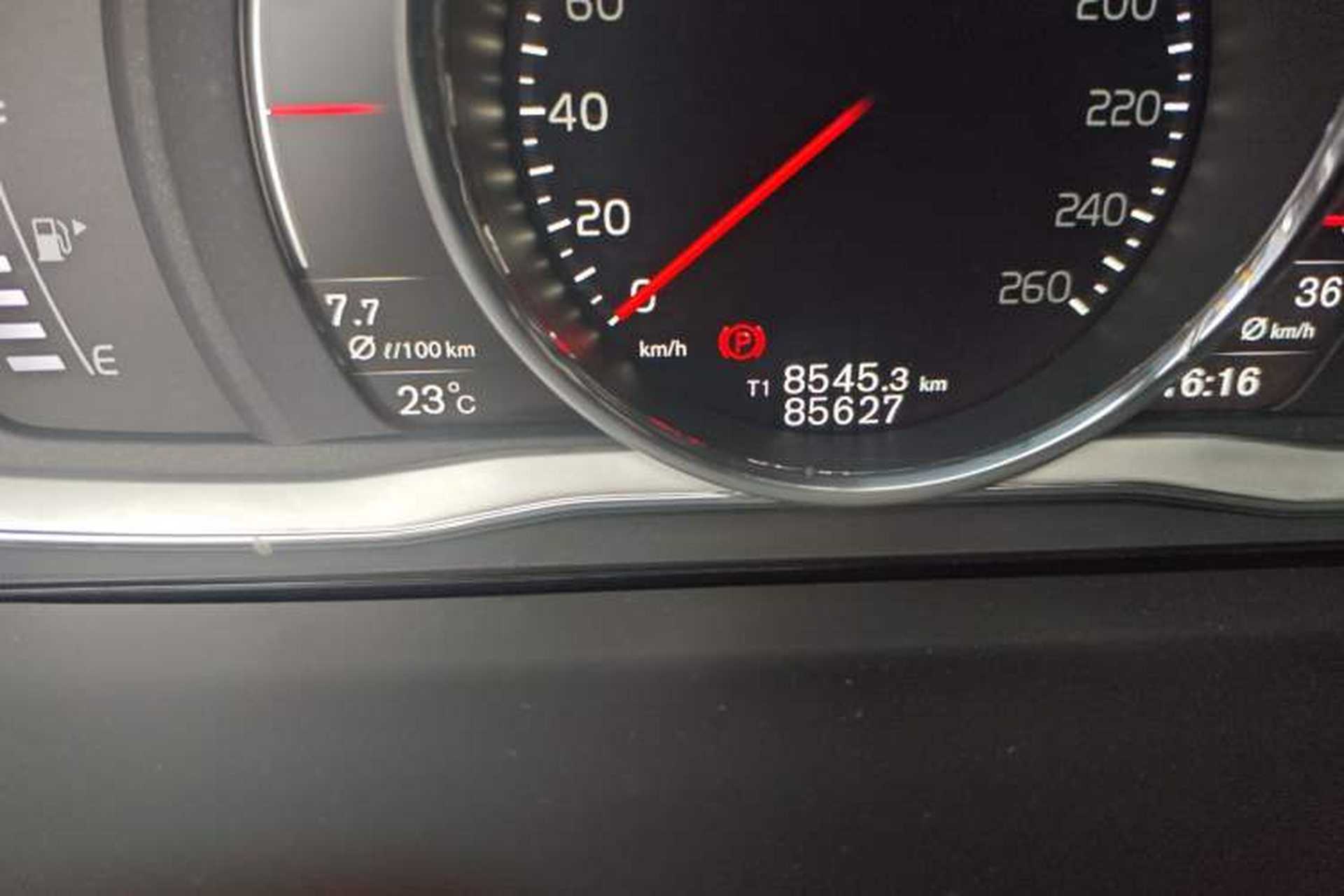 Used Volvo S60 2018 S60L T4 Smart & Ambitious Edition Odometer Close Up