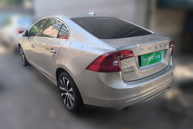 Used Volvo S60 2018 S60L T3 Smart Progress Edition Rear Left 45 Deg