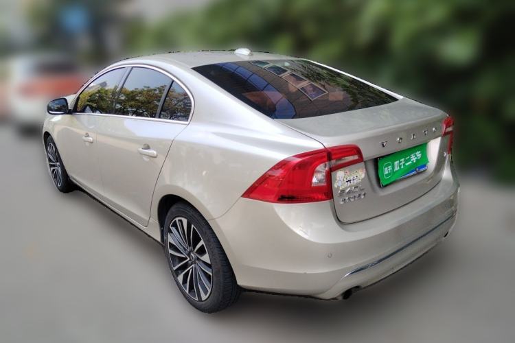 Used Volvo S60 2018 S60L T4 Smart & Ambitious Edition Rear Left 45 Deg