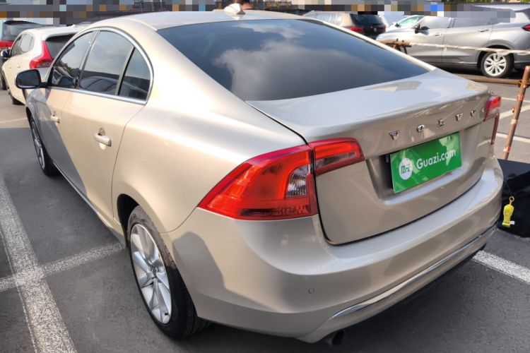 Used Volvo S60 2018 S60L T4 Zhiyuan Edition Rear Left 45 Deg
