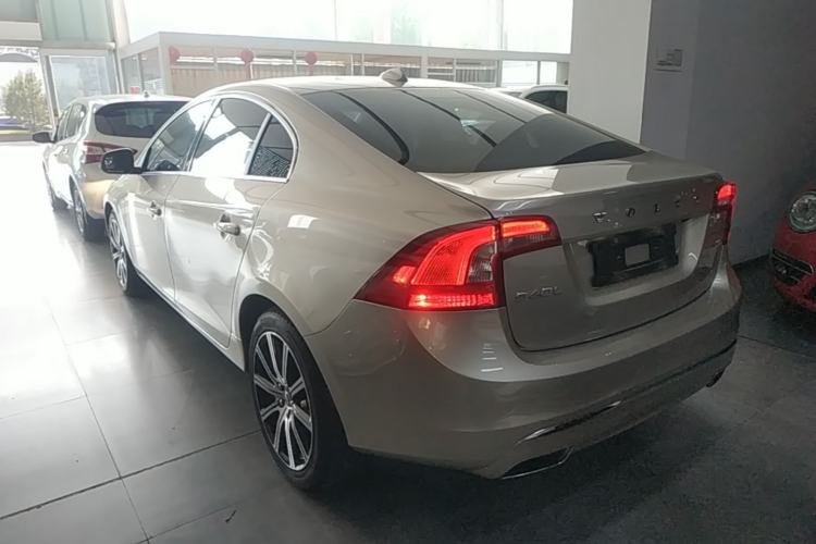 Used Volvo S60 2018 S60L T5 Intelligent Drive Progressive Edition Rear Left 45 Deg