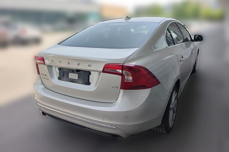Used Volvo S60 2018 S60L T4 Zhiyuan Edition Rear Right 45 Deg