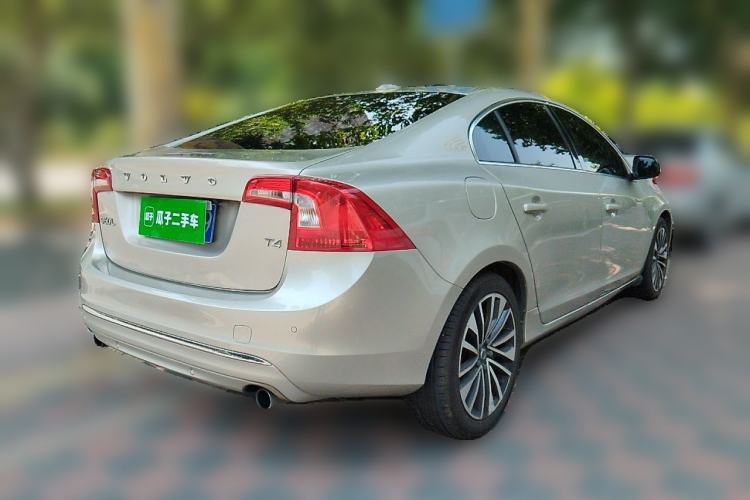 Used Volvo S60 2018 S60L T4 Smart & Ambitious Edition Rear Right 45 Deg