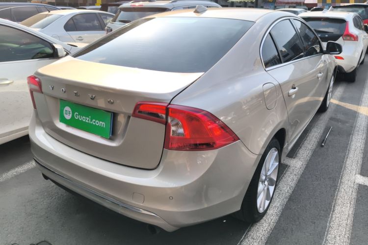 Used Volvo S60 2018 S60L T4 Zhiyuan Edition Rear Right 45 Deg