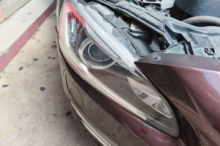 Used Volvo S60 2018 S60L T4 Smart & Ambitious Edition Right Front Headlight