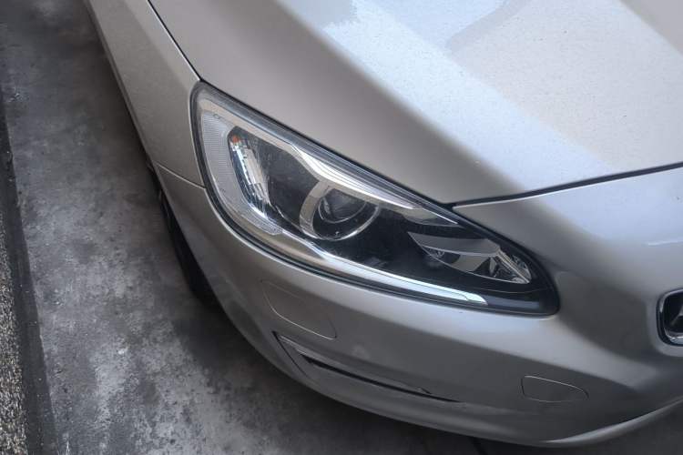 Used Volvo S60 2018 S60L T3 Smart Progress Edition Right Front Headlight