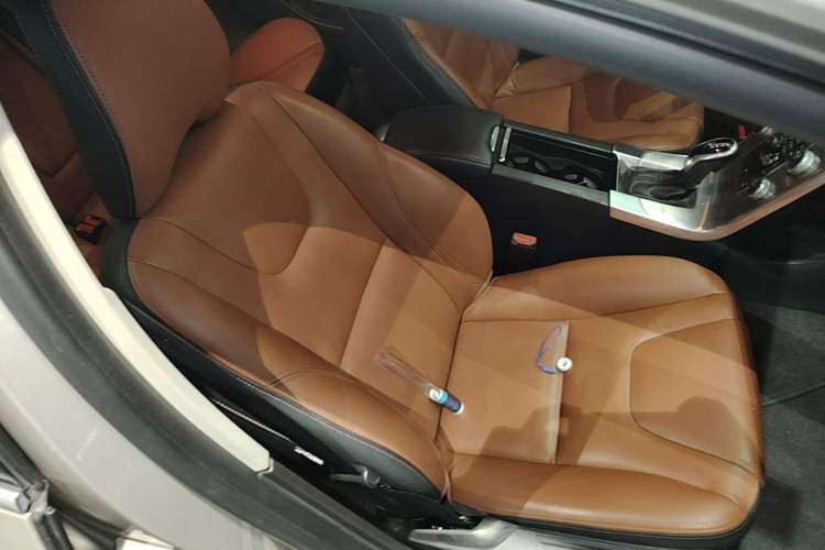 Used Volvo S60 2018 S60L T3 Smart Upgrade Edition Right Front Seat