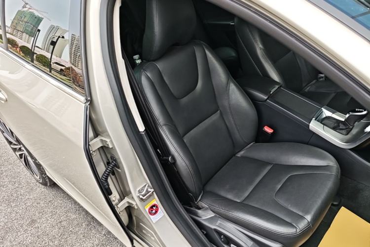 Used Volvo S60 2018 S60L T4 Smart & Ambitious Edition Right Front Seat
