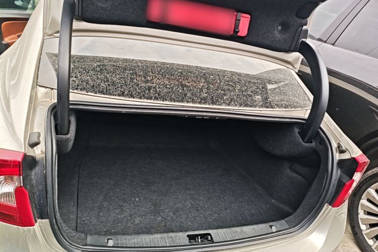 Used Volvo S60 2018 S60L T4 Zhiyuan Edition Trunk