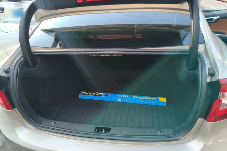 Used Volvo S60 2018 S60L T4 Zhiyuan Edition Trunk