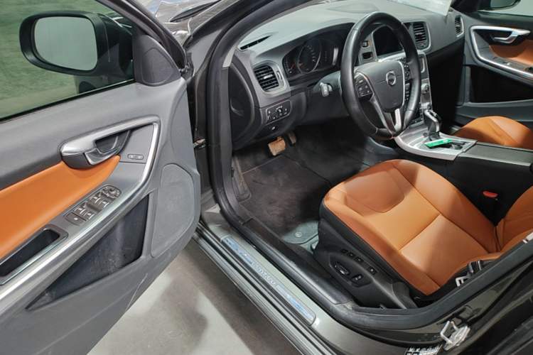 Used Volvo S60 2018 S60L T3 Smart Progress Edition Driver Seat