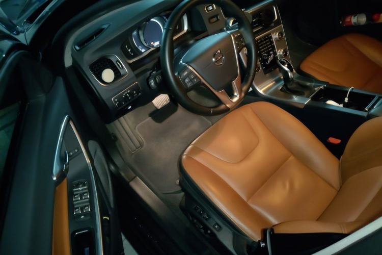 Used Volvo S60 2018 S60L T4 Smart & Ambitious Edition Driver Seat