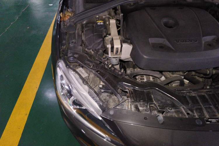 Used Volvo S60 2018 S60L T4 Smart & Ambitious Edition Engine Bay Right