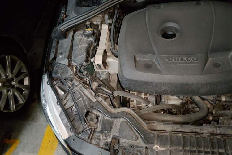 Used Volvo S60 2018 S60L T4 Smart & Ambitious Edition Engine Bay Right