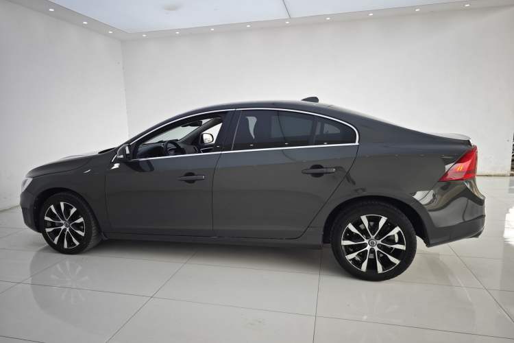 Used Volvo S60 2018 S60L T3 Smart Progress Edition Exterior 12