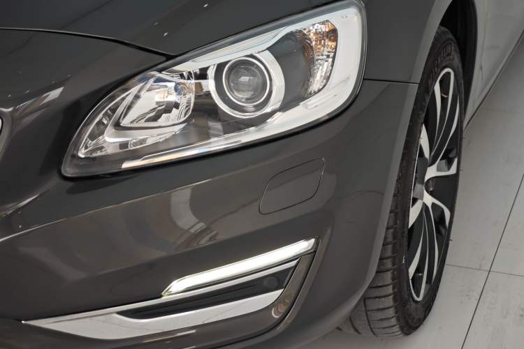 Used Volvo S60 2018 S60L T3 Smart Progress Edition Exterior 6