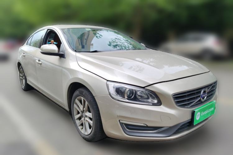 Used Volvo S60 2018 S60L T3 Smart Upgrade Edition Front Right 45 Deg