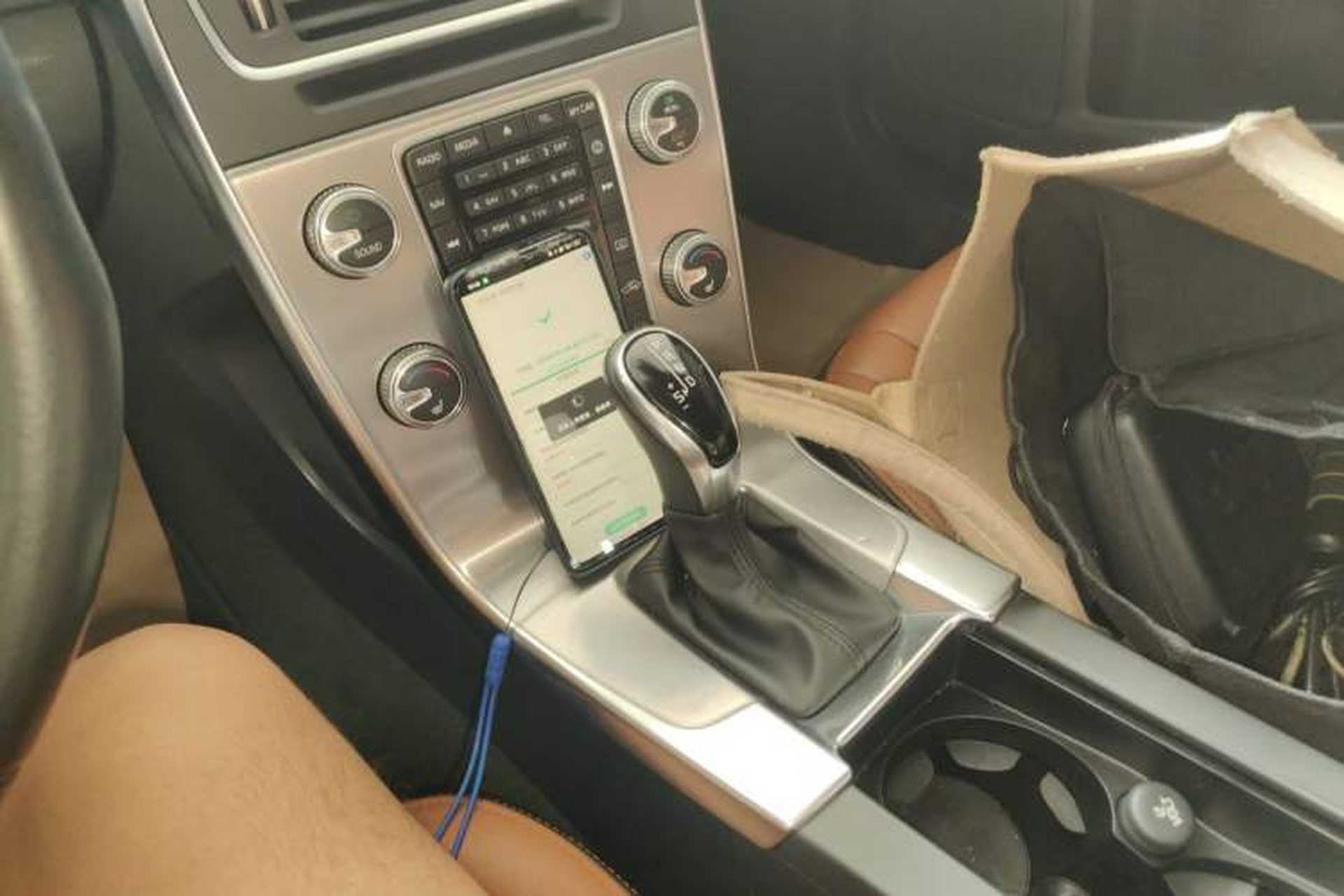 Used Volvo S60 2018 S60L T4 Zhiyuan Edition Gear Lever