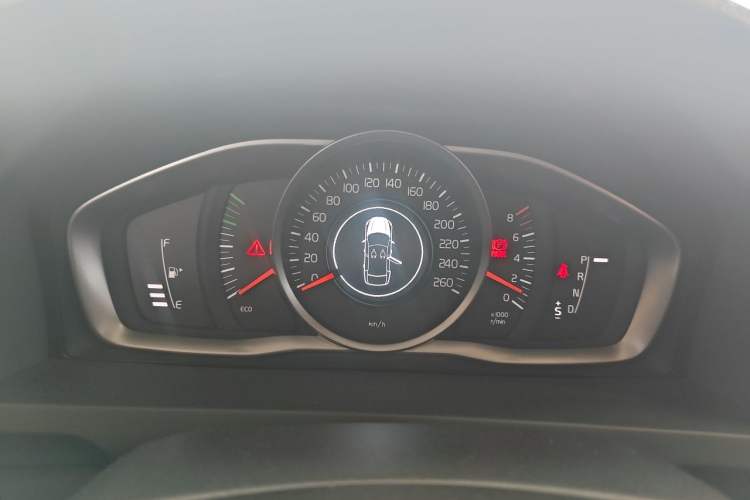 Used Volvo S60 2018 S60L T3 Smart Progress Edition Instrument Cluster