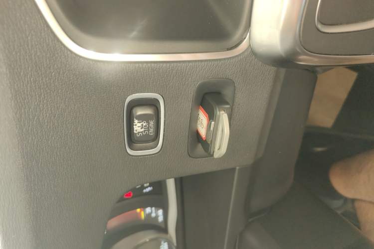 Used Volvo S60 2018 S60L T4 Zhiyuan Edition Interior 1