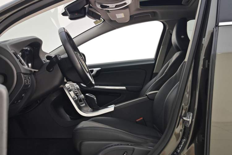 Used Volvo S60 2018 S60L T3 Smart Progress Edition Interior 2