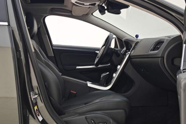 Used Volvo S60 2018 S60L T3 Smart Progress Edition Interior 5