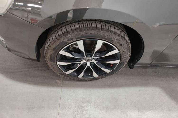 Used Volvo S60 2018 S60L T3 Smart Progress Edition Left Front Wheel Hub