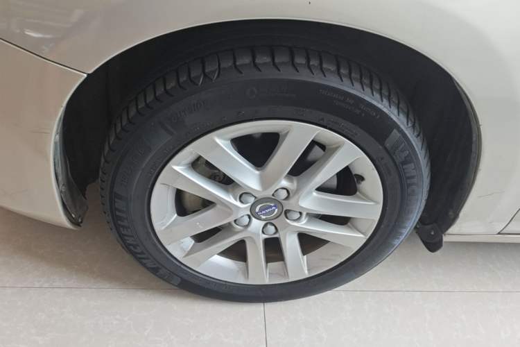 Used Volvo S60 2018 S60L T3 Smart Upgrade Edition Left Front Wheel Hub