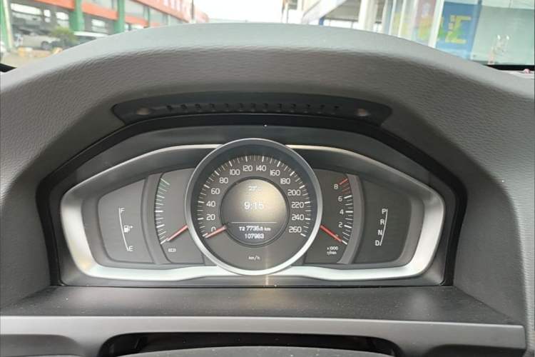 Used Volvo S60 2018 S60L T3 Smart Progress Edition Odometer Close Up