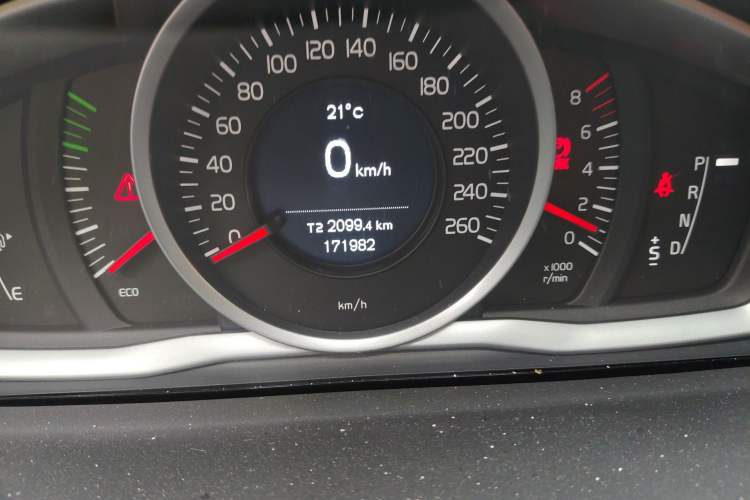 Used Volvo S60 2018 S60L T3 Smart Upgrade Edition Odometer Close Up