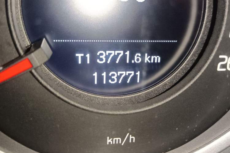 Used Volvo S60 2018 S60L T3 Smart Progress Edition Odometer Close Up
