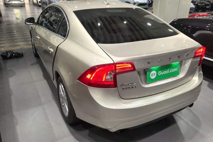 Used Volvo S60 2018 S60L T3 Smart Upgrade Edition Rear Left 45 Deg