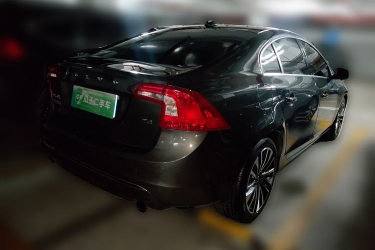 Used Volvo S60 2018 S60L T4 Smart & Ambitious Edition Rear Right 45 Deg