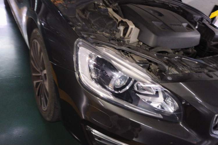 Used Volvo S60 2018 S60L T4 Smart & Ambitious Edition Right Front Headlight
