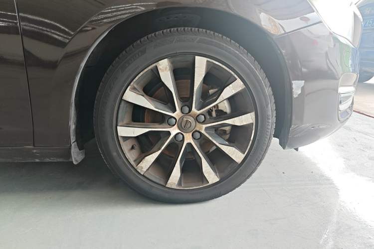 Used Volvo S60 2018 S60L T3 Smart Progress Edition Right Front Wheel Hub