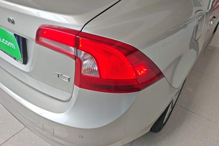 Used Volvo S60 2018 S60L T3 Smart Upgrade Edition Right Rear Taillight