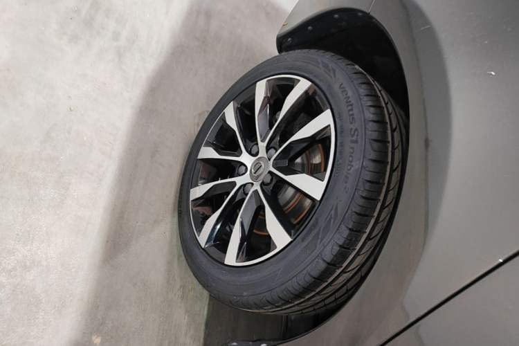 Used Volvo S60 2018 S60L T3 Smart Progress Edition Right Rear Wheel Hub