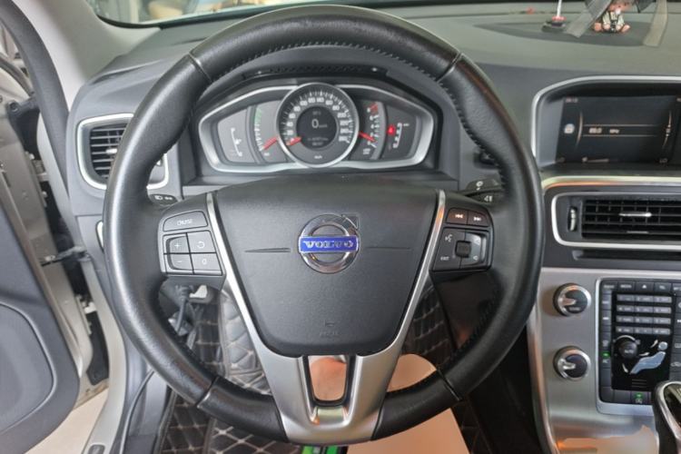Used Volvo S60 2018 S60L T3 Smart Upgrade Edition Steering Wheel