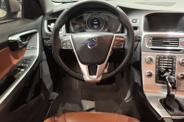 Used Volvo S60 2018 S60L T3 Smart Upgrade Edition Steering Wheel