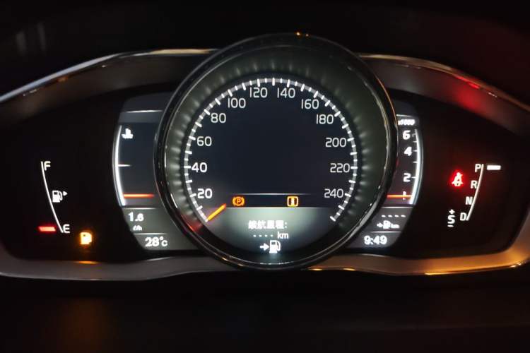 Used Volvo S60 2018 S60L T4 Smart & Ambitious Edition Instrument Cluster