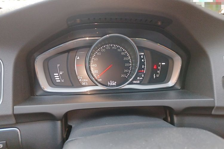 Used Volvo S60 2018 S60L T4 Zhiyuan Edition Instrument Cluster
