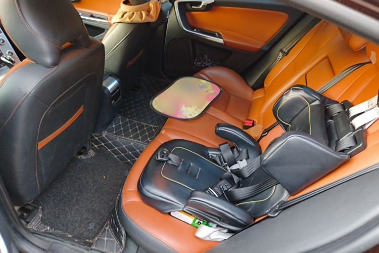 Used Volvo S60 2018 S60L T4 Zhiyuan Edition Left Rear Seat