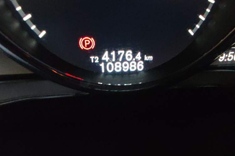 Used Volvo S60 2018 S60L T4 Smart & Ambitious Edition Odometer Close Up