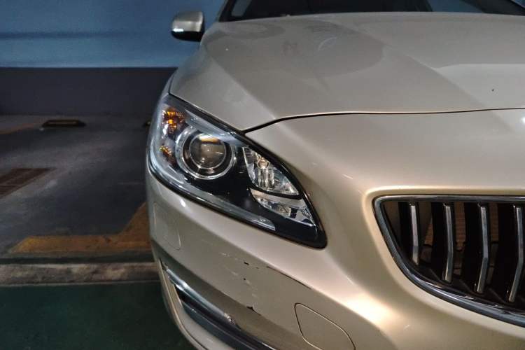 Used Volvo S60 2018 S60L T4 Smart & Ambitious Edition Right Front Headlight