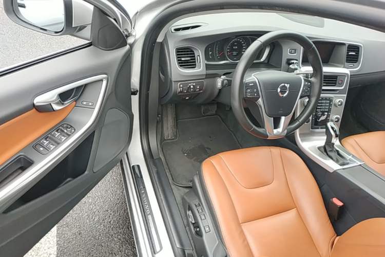 Used Volvo S60 2018 S60L T3 Smart Progress Edition Driver Seat