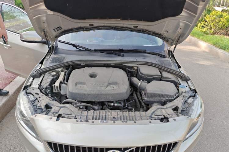 Used Volvo S60 2018 S60L T3 Smart Progress Edition Engine Bay