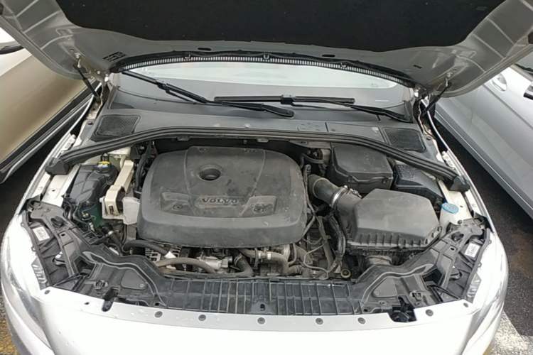 Used Volvo S60 2018 S60L T3 Smart Progress Edition Engine Bay