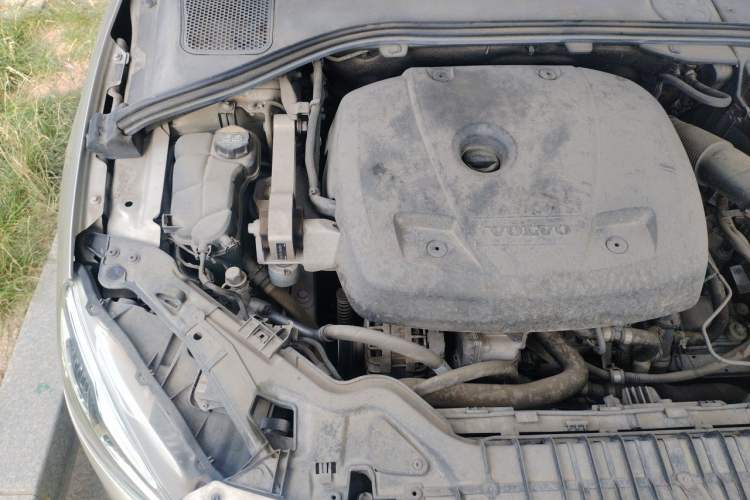 Used Volvo S60 2018 S60L T4 Smart & Ambitious Edition Engine Bay Right